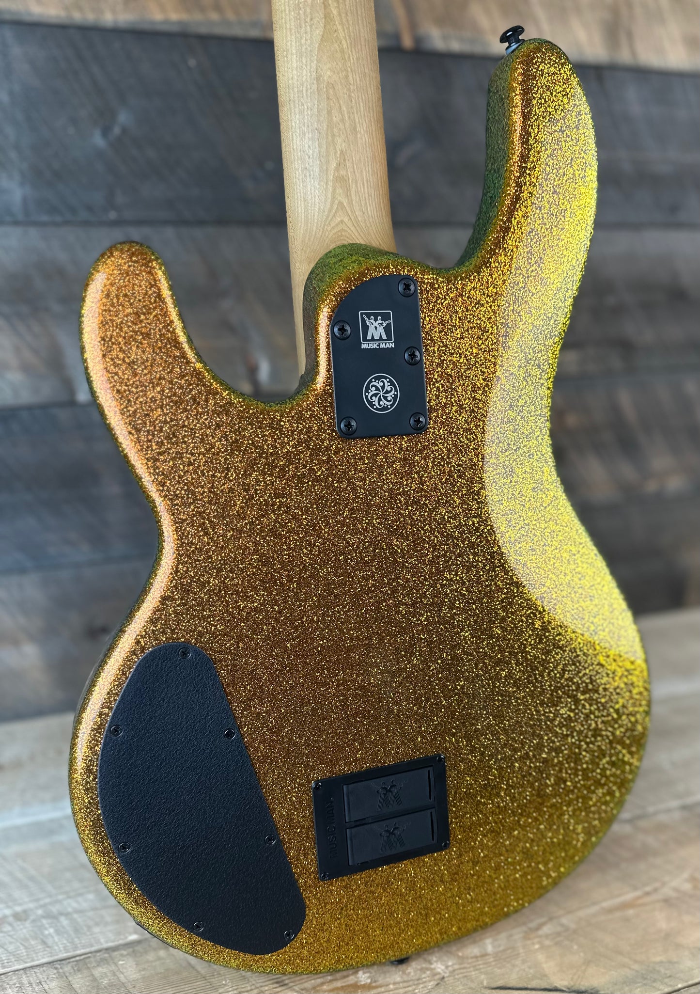 Ernie Ball Music Man Dark Ray Bass - Gold Bar S11878