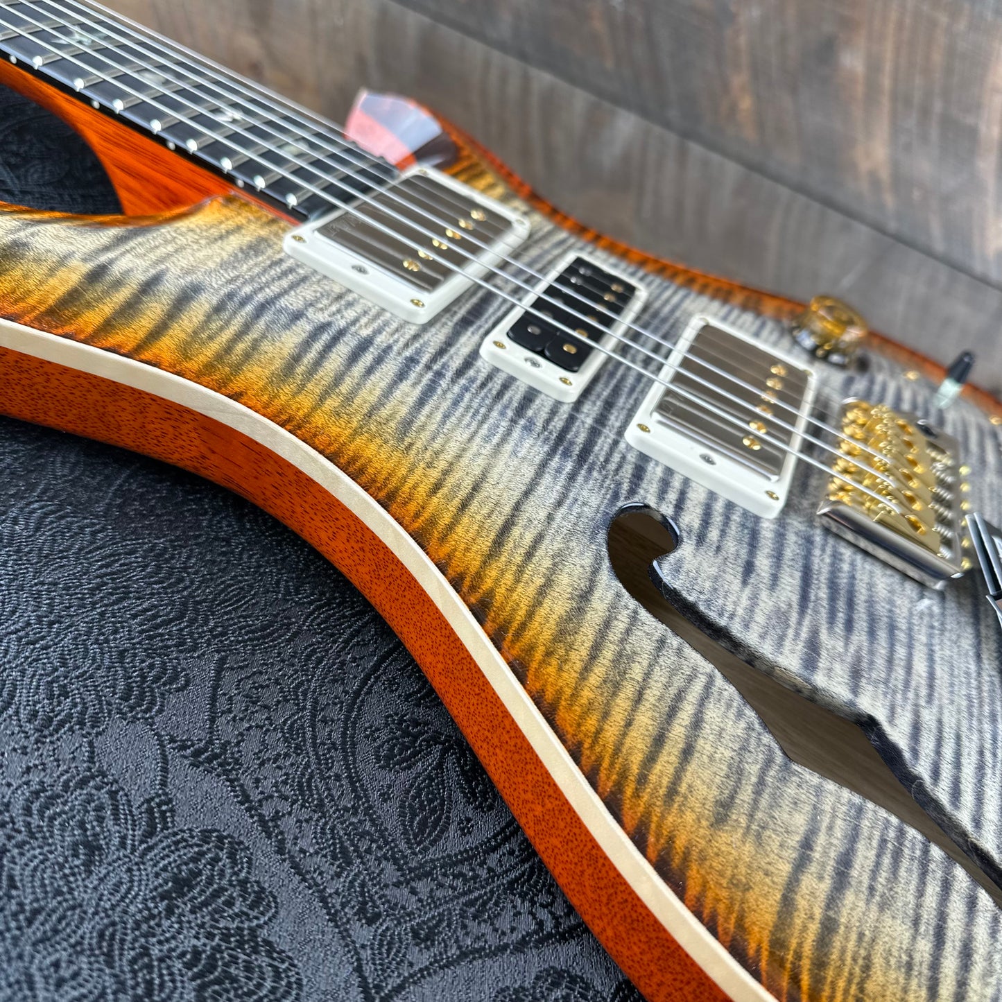 PRS Wood Library Special 22 Semi-Hollow - Flame Maple 10 Top Korina Back/Neck Ebony FB - Burnt Maple Leaf 391573