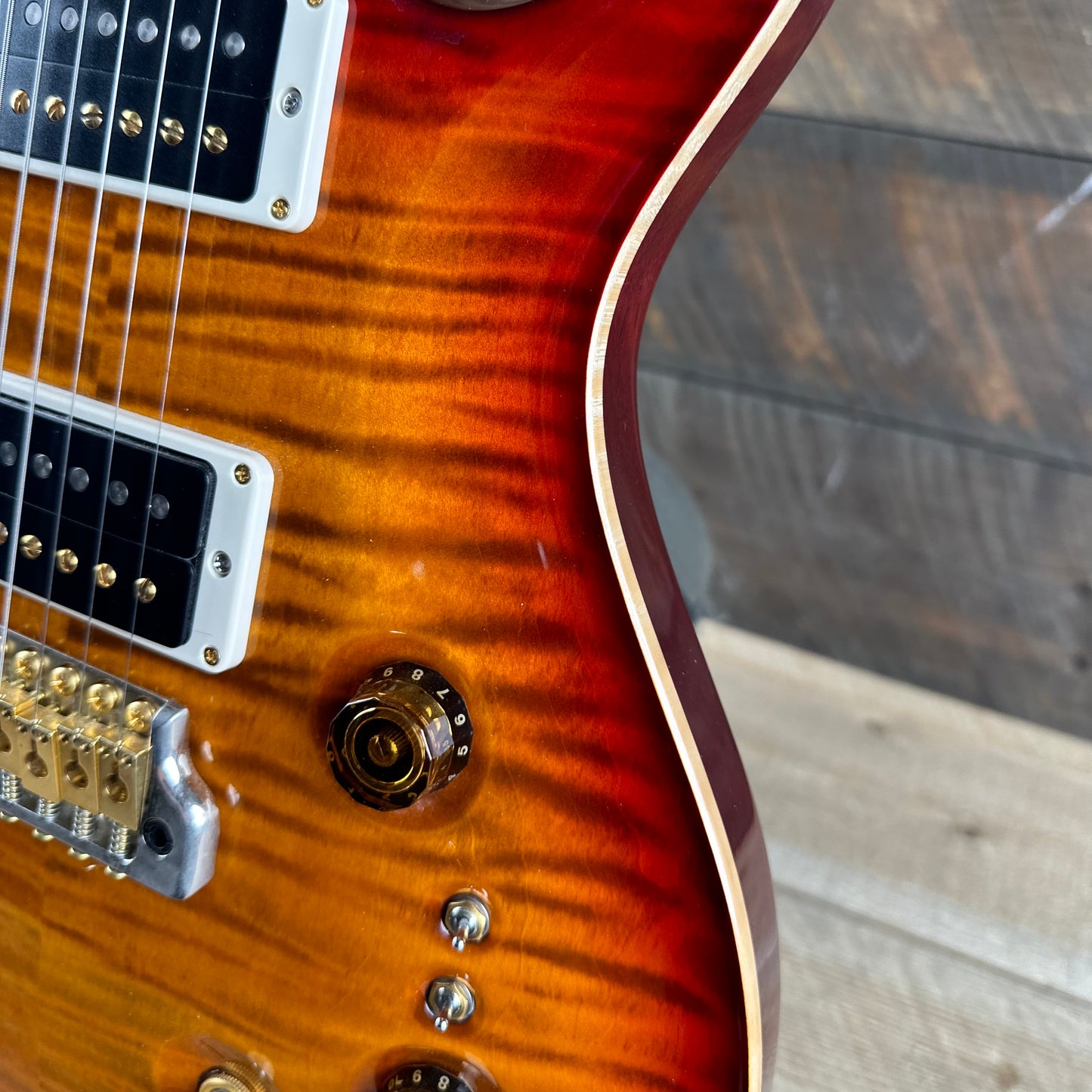 PRS 35th Anniversary Custom 24 10 Top - Dark Cherry Sunburst 286009