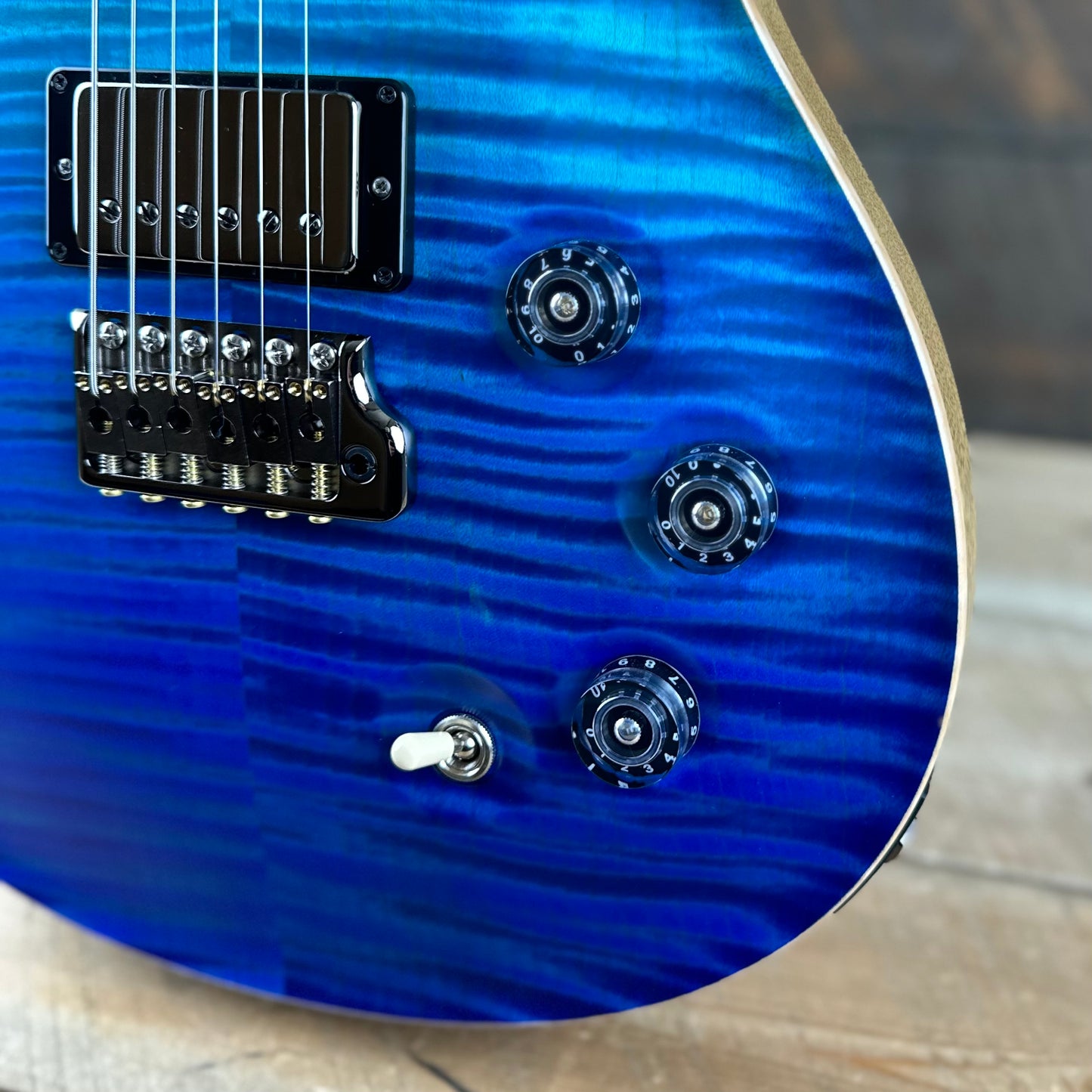 PRS DGT David Grissom Signature Wood Library Flame Maple 10 Top, Korina Back/Neck, Ebony FB -  Blue Fade Satin 391471