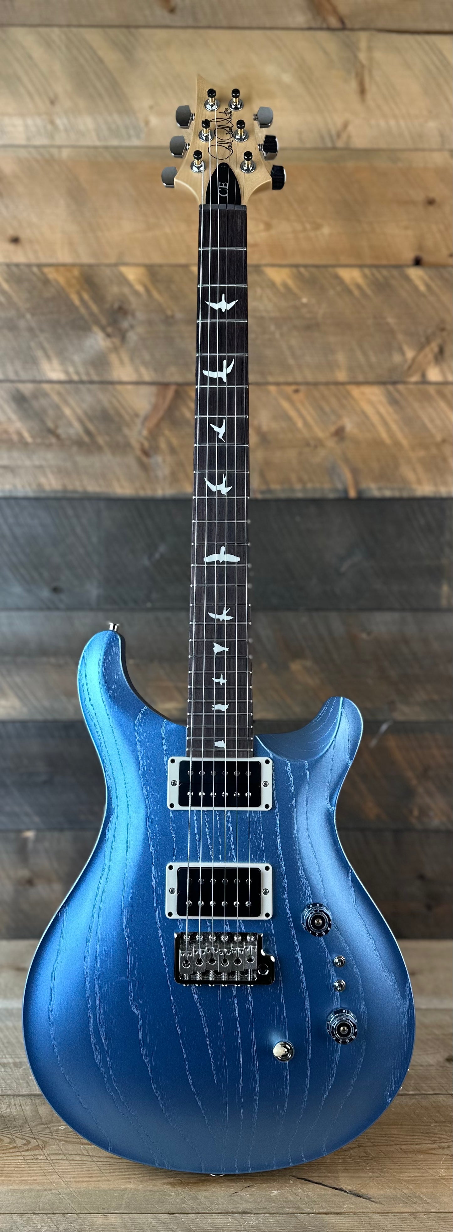 PRS CE 24-08 Swamp Ash Limited Edition - Frost Blue Metallic 400680