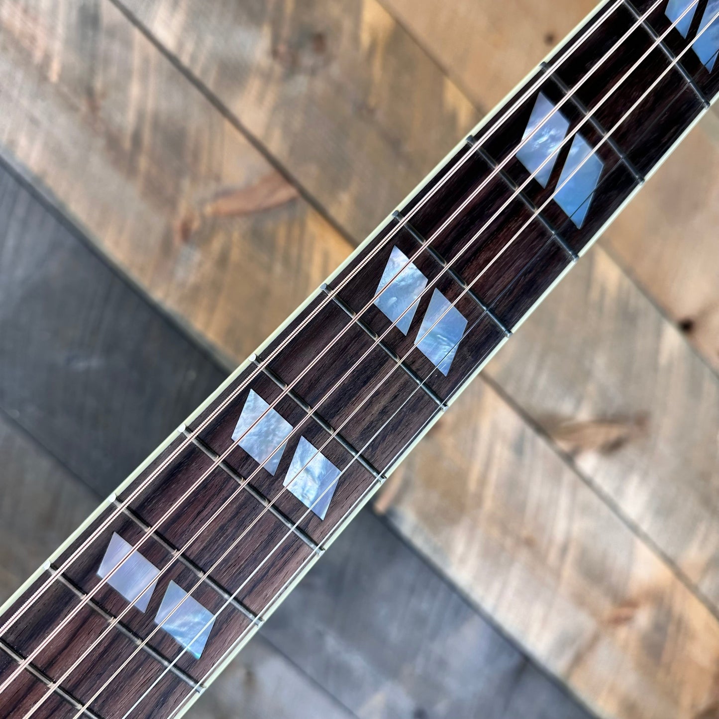 Used Gibson Hummingbird Original Acoustic-Electric Guitar - Antique Natural 23103087 Shop Display