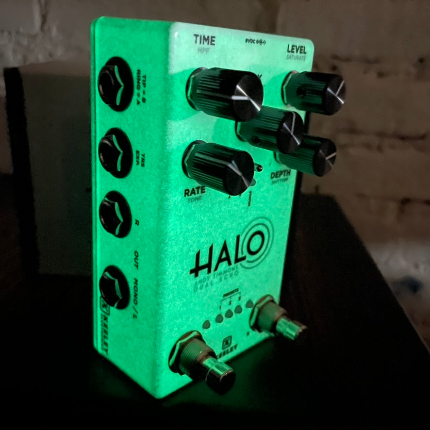 Keeley Glow in the Dark Halo Andy Timmons Signature Dual Echo Limited Edition  White / Glow-in-the-Dark