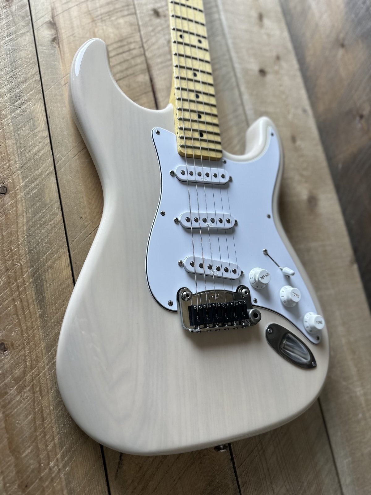 Used G&L USA Legacy - Blonde