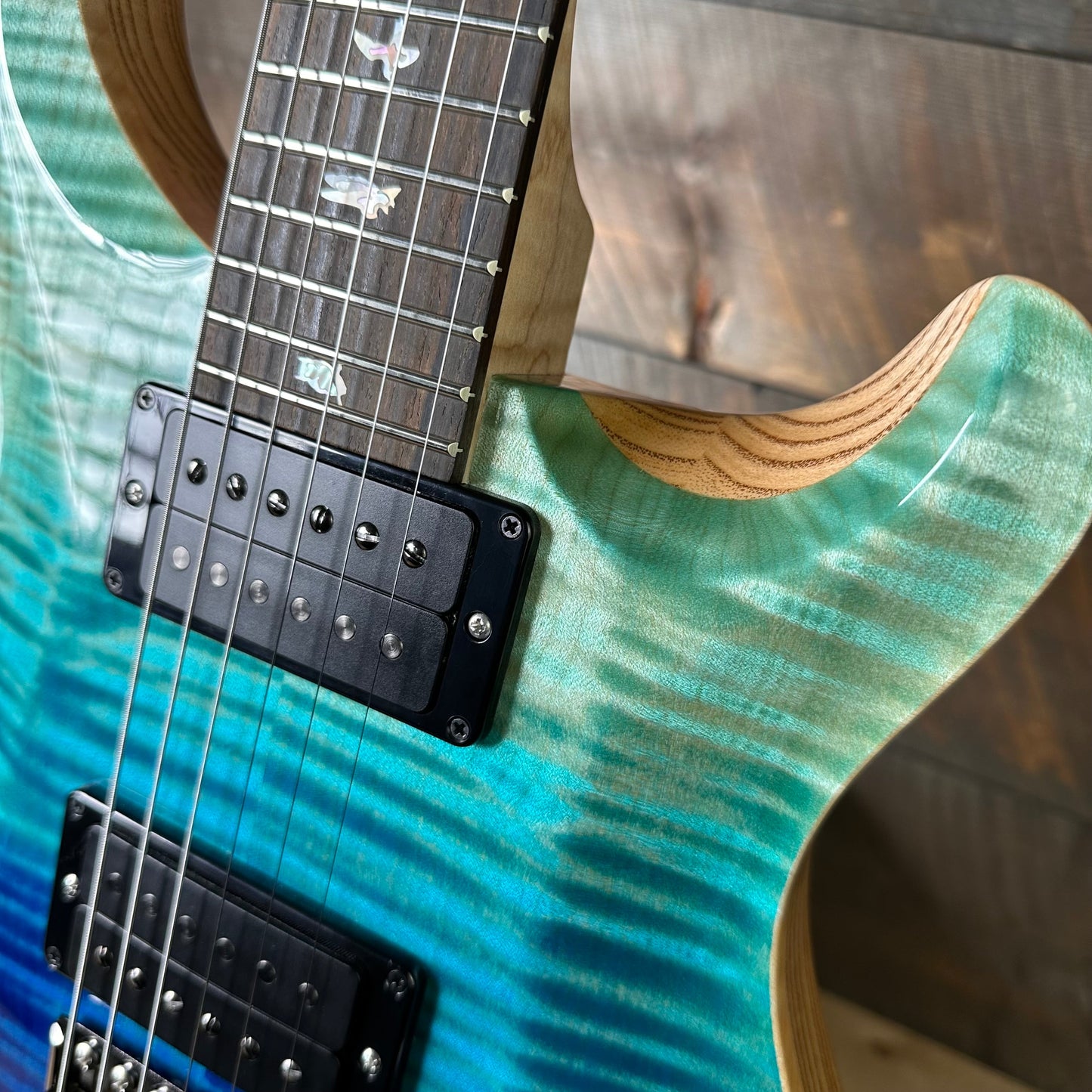 PRS Custom 24 Wood Library Flame Maple 10-Top  Stained Maple Neck Swamp Ash Back - Blue Fade 363699