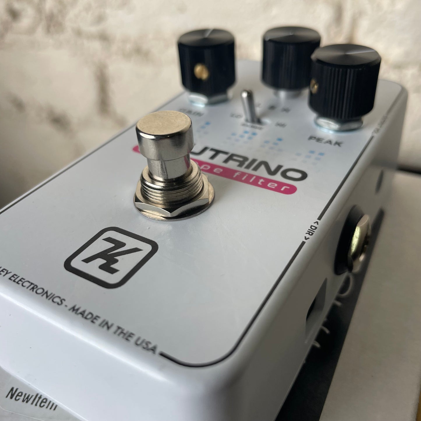 Keeley Neutrino V2 Envelope Filter in Box