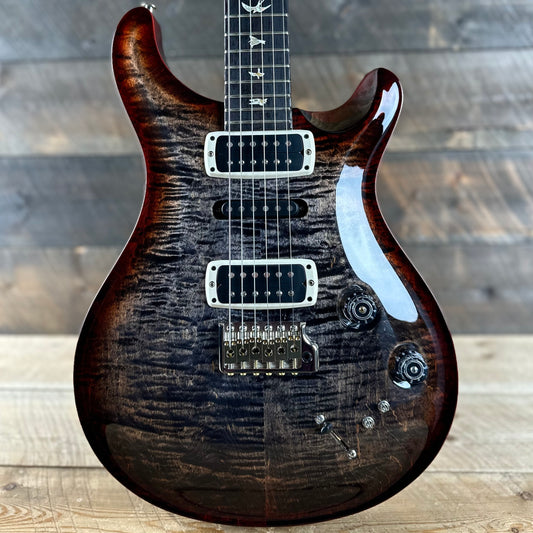 PRS Modern Eagle V Custom Color - Charcoal Cherry Burst 387719