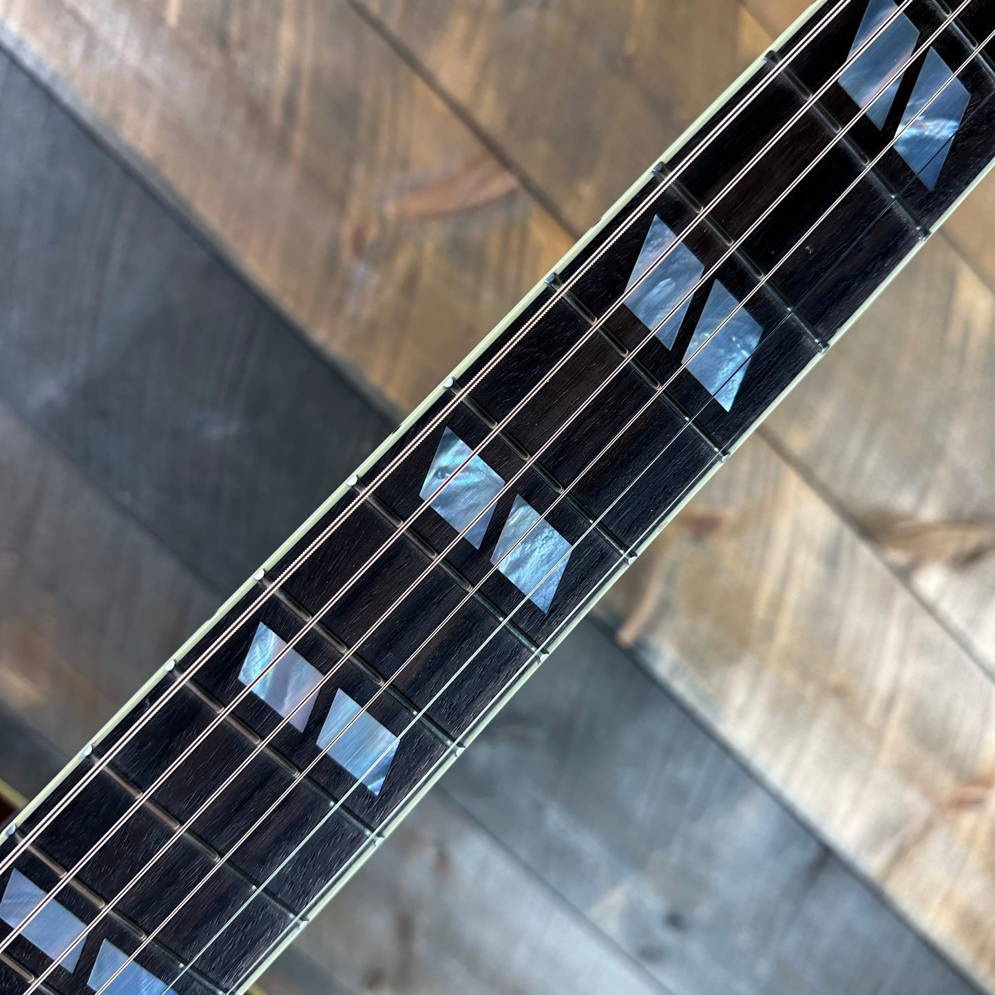 Used Gibson Hummingbird Original Acoustic-Electric Guitar - Antique Natural 20084096 Shop Display