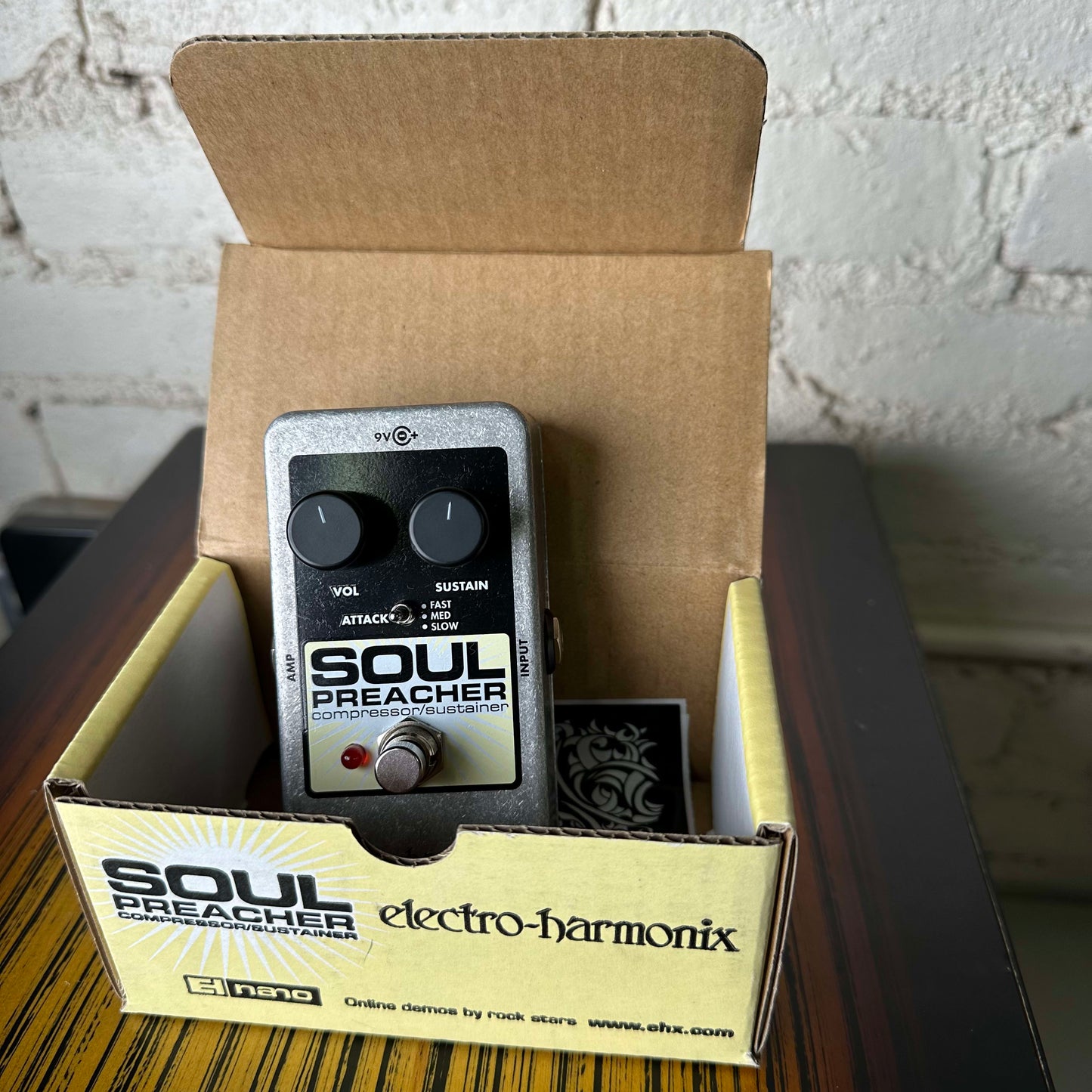 Used Electro-Harmonix Soul Preacher Nano Compressor / Sustainer 2007 - Present - Cream / Black