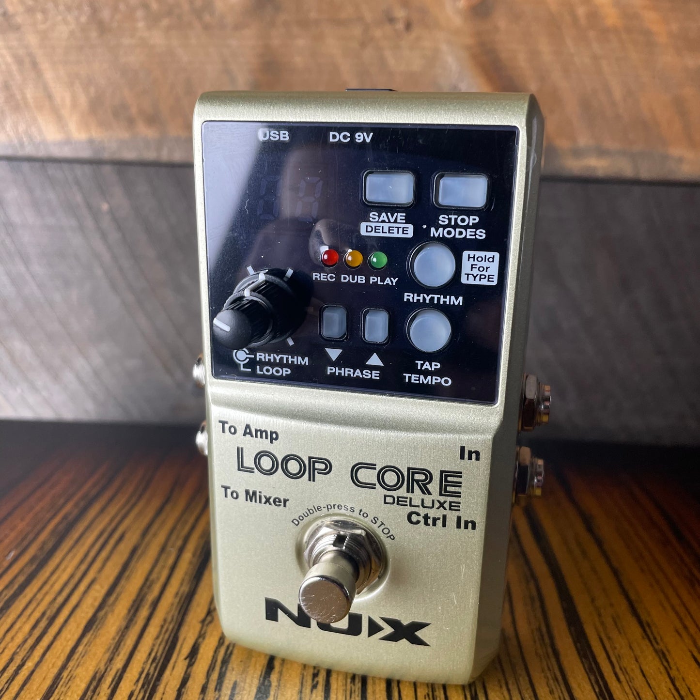 NuX Loop Core Deluxe with NMP-2 Dual Footswitch 2018 - Present - Silver