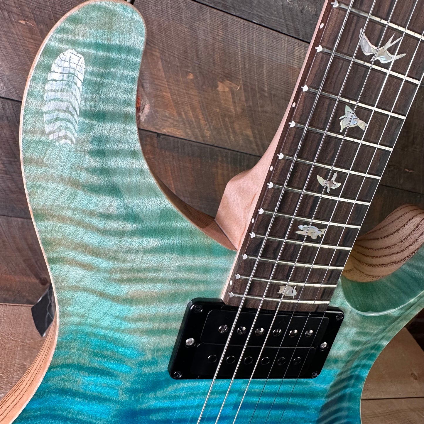 PRS Custom 24 Wood Library Flame Maple 10-Top  Stained Maple Neck Swamp Ash Back - Blue Fade 363699