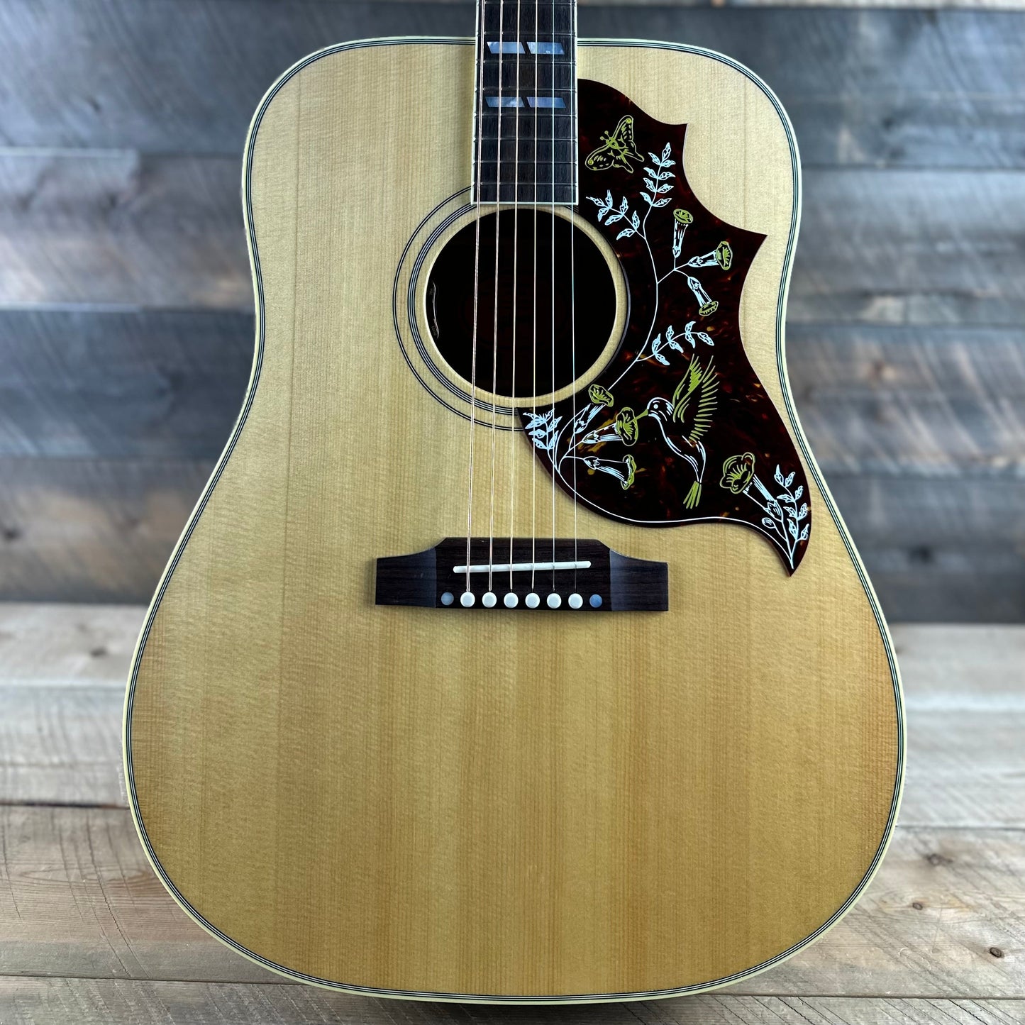 Used Gibson Hummingbird Original Acoustic-Electric Guitar - Antique Natural 20084096 Shop Display