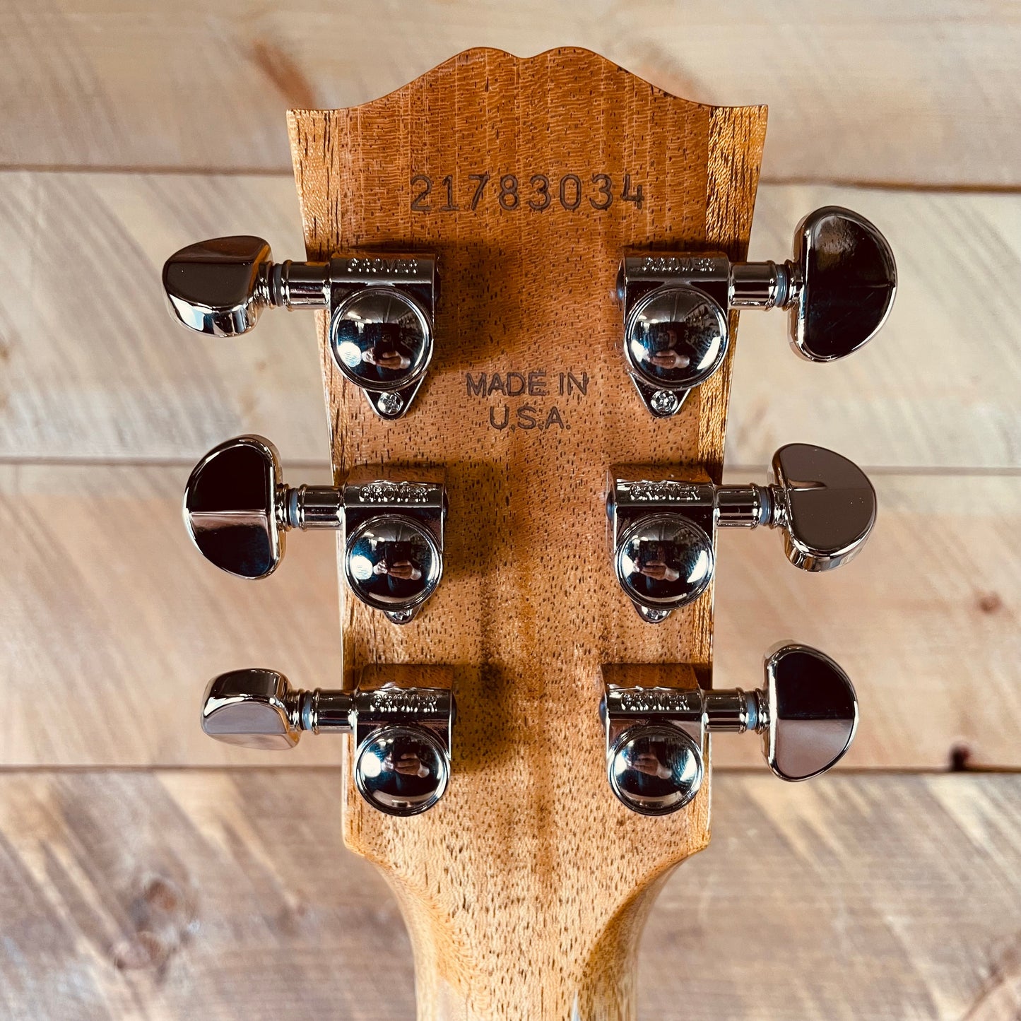 Used Gibson J-45 Studio Rosewood Acoustic-Electric Guitar - Antique Natural 21783034 Shop Display