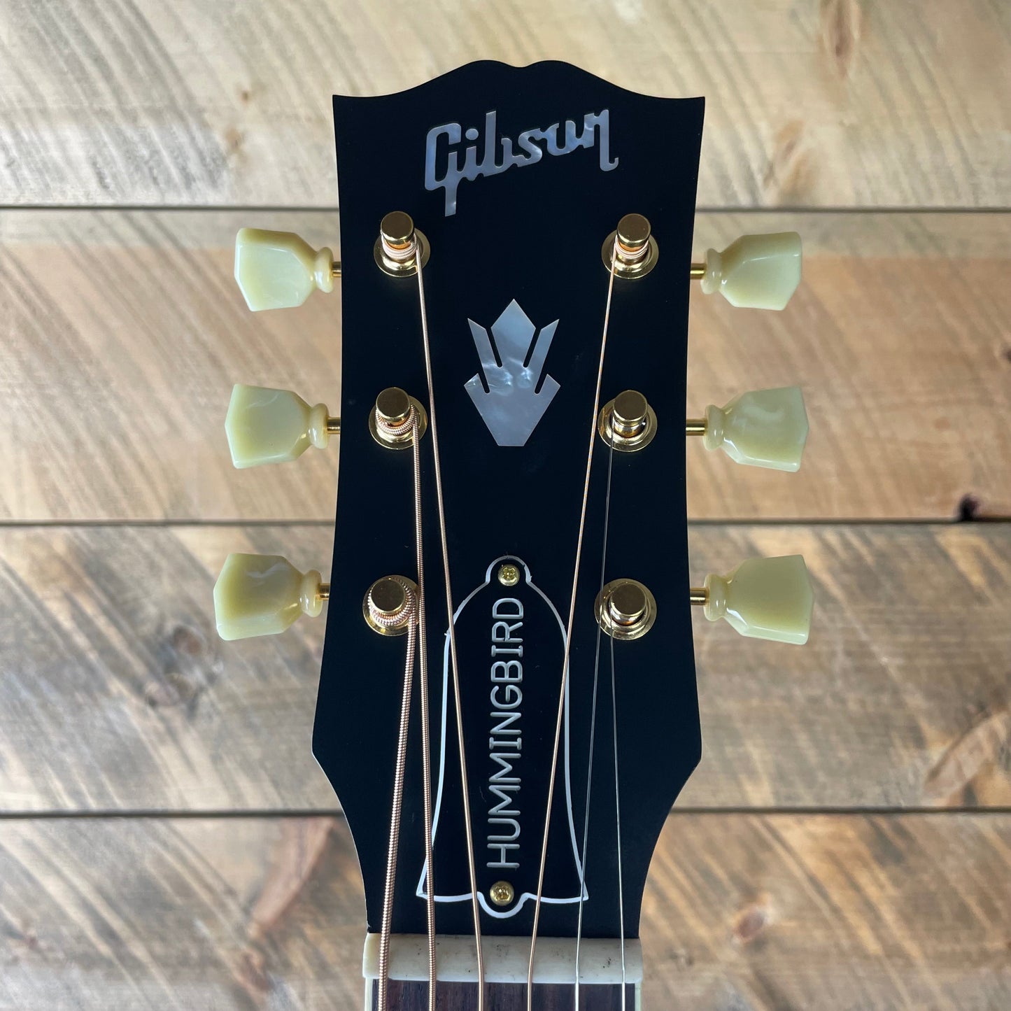 Used Gibson Hummingbird Faded Acoustic-Electric Guitar - Antique Natural 20873039 Shop Display