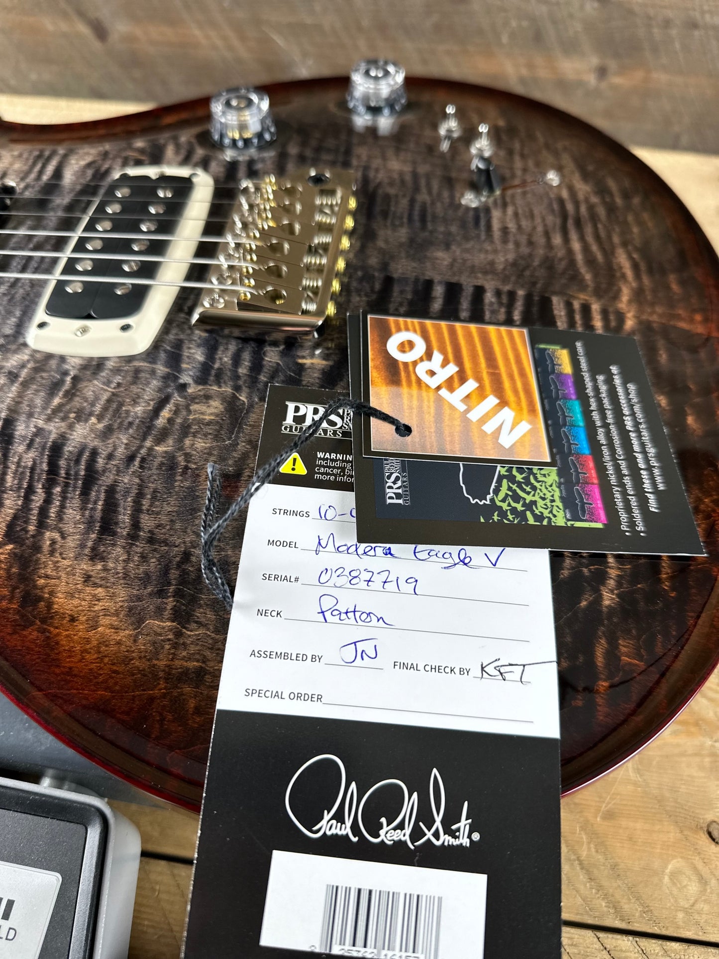 PRS Modern Eagle V Custom Color - Charcoal Cherry Burst 387719