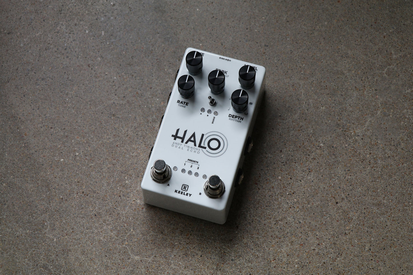 Keeley "Glow in the Dark"  Halo Andy Timmons Dual Echo Delay Pedal