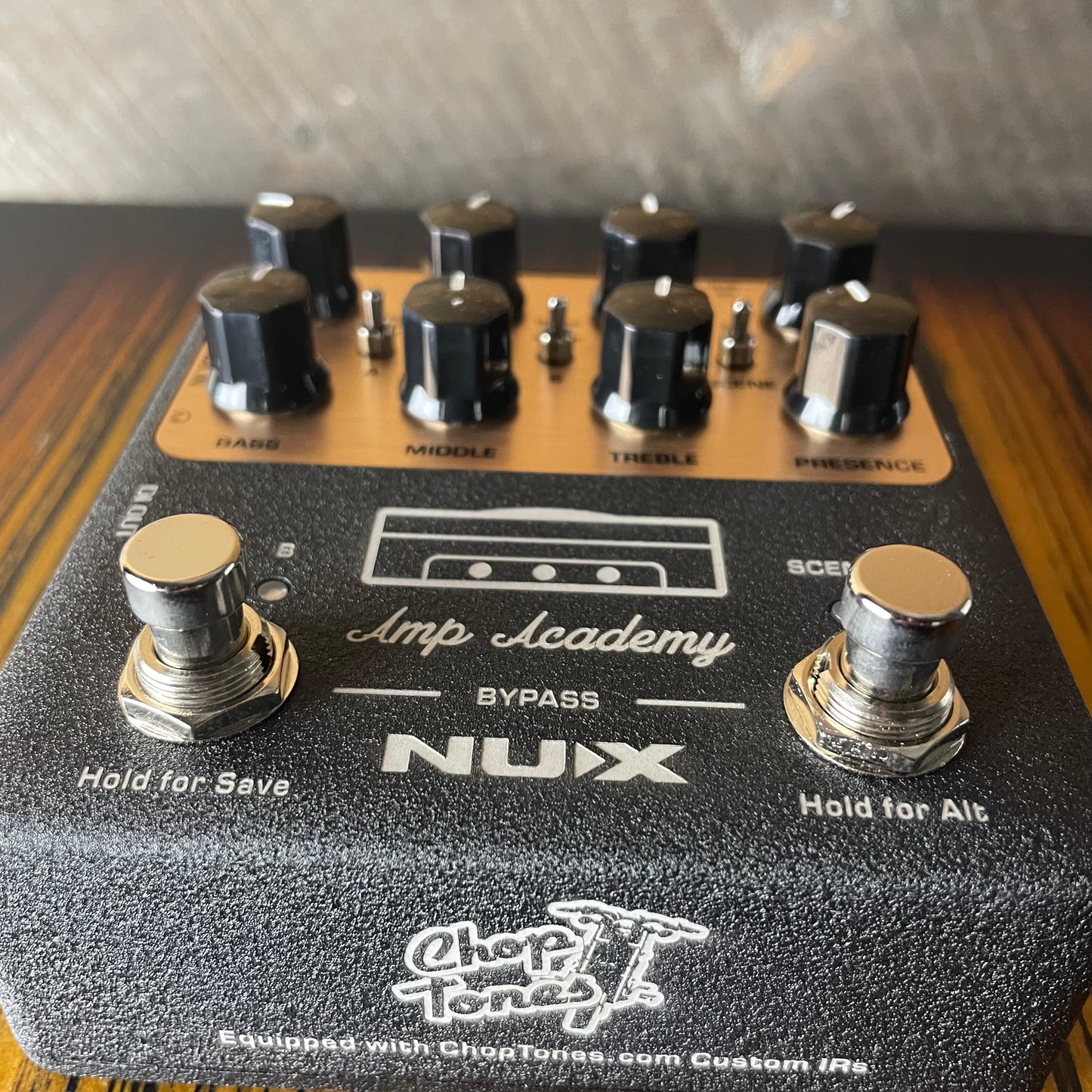 NuX NGS-6 Amp Academy 2022 - Present - Black / Gold