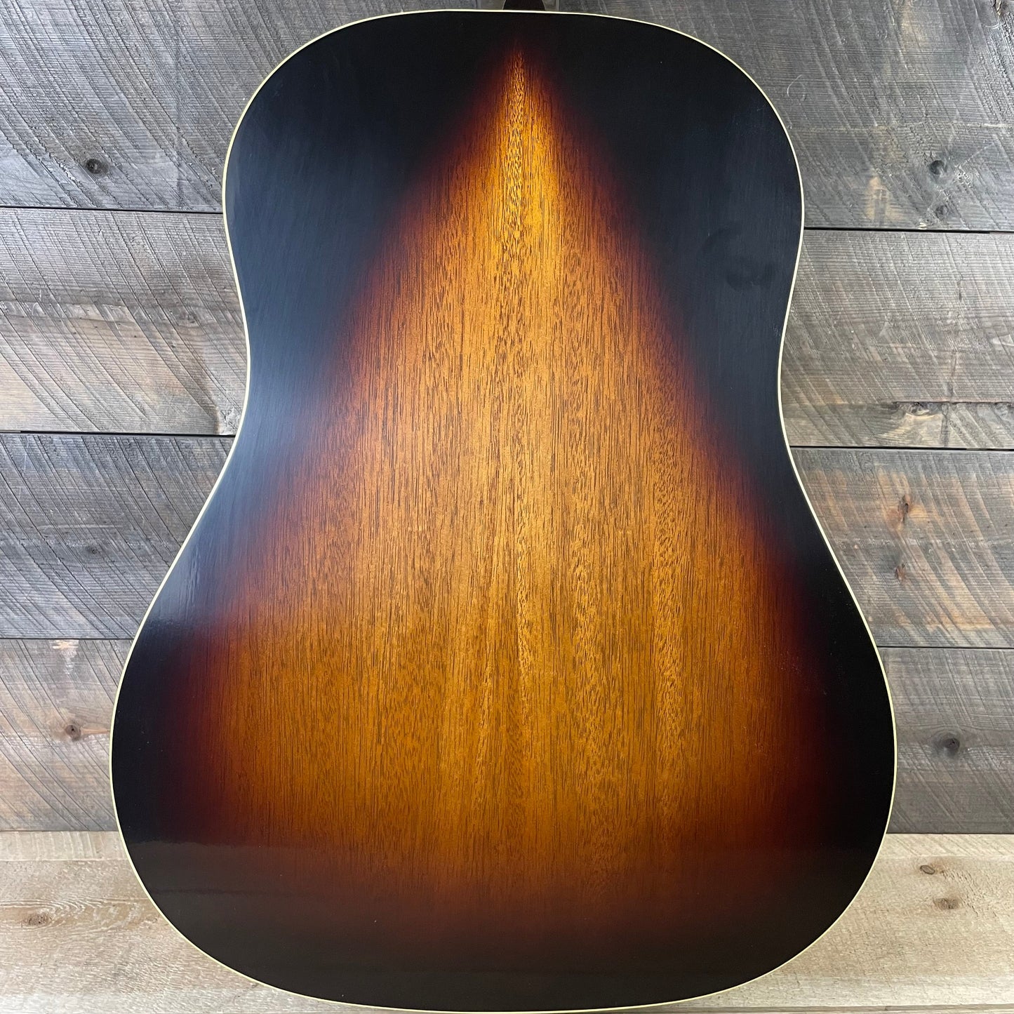 Used Gibson Custom Shop 1934 Jumbo - Vintage Sunburst 22253003 Shop Display