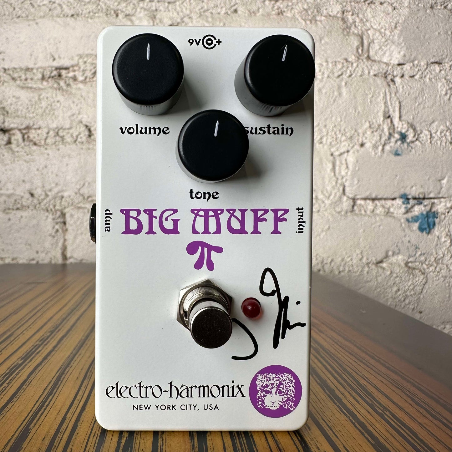 Used Electro-Harmonix J Mascis Signature Ram’s Head Big Muff Pi 2022 - White / Violet