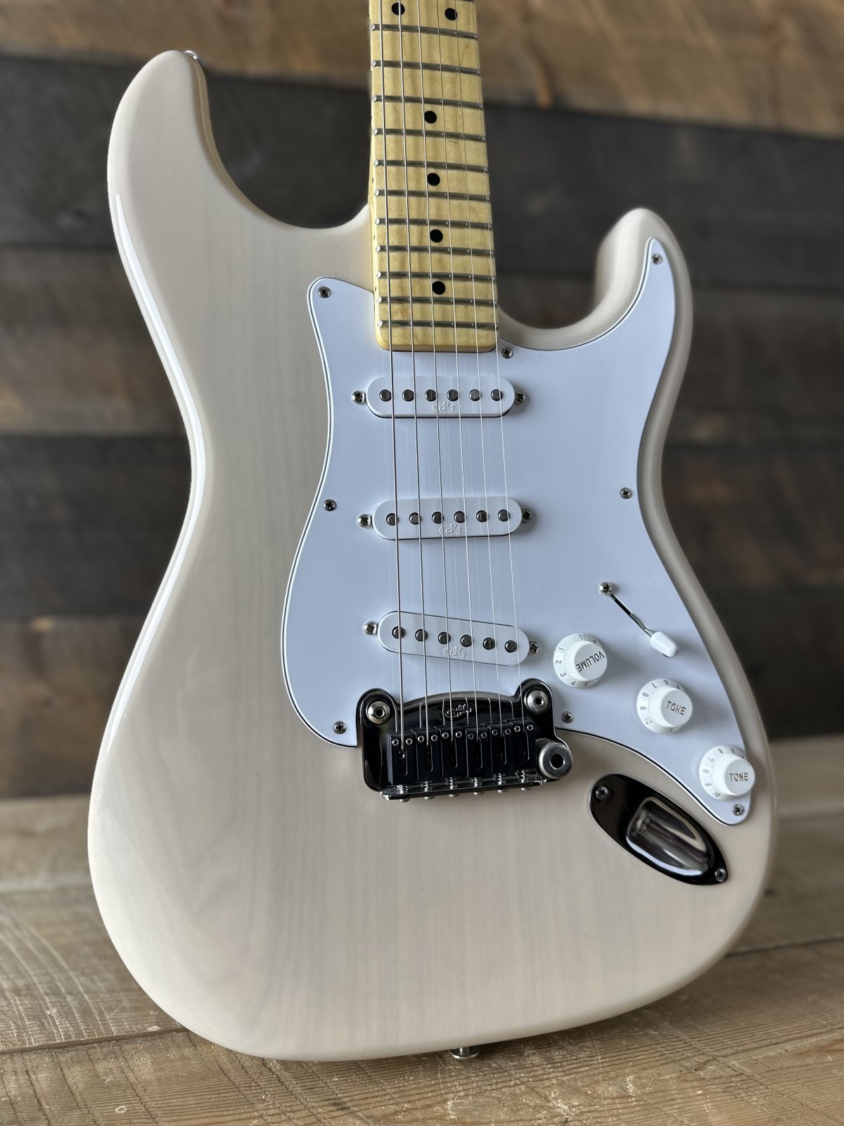 Used G&L USA Legacy - Blonde