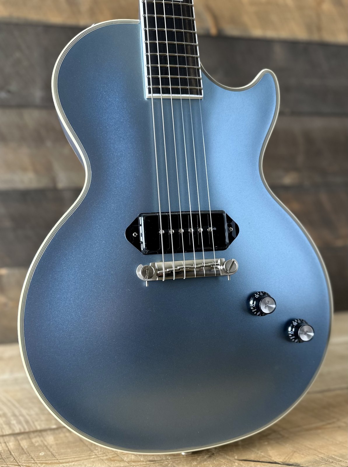 Epiphone Jared James Nichols Blues Power Les Paul Custom Aged Pelham Blue